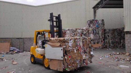 Бейл скоба за обработка на счупена хартия