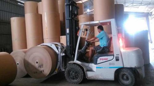 Скоби за хартиени ролки