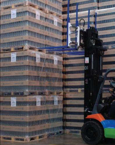 Единични двойни палетни вилици се използват в производството на напитки